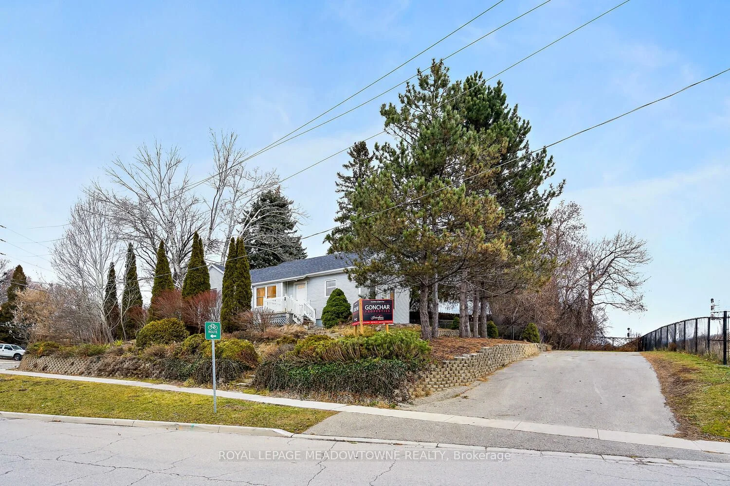 2 John Street, Halton Hills, ON L7G 2J7