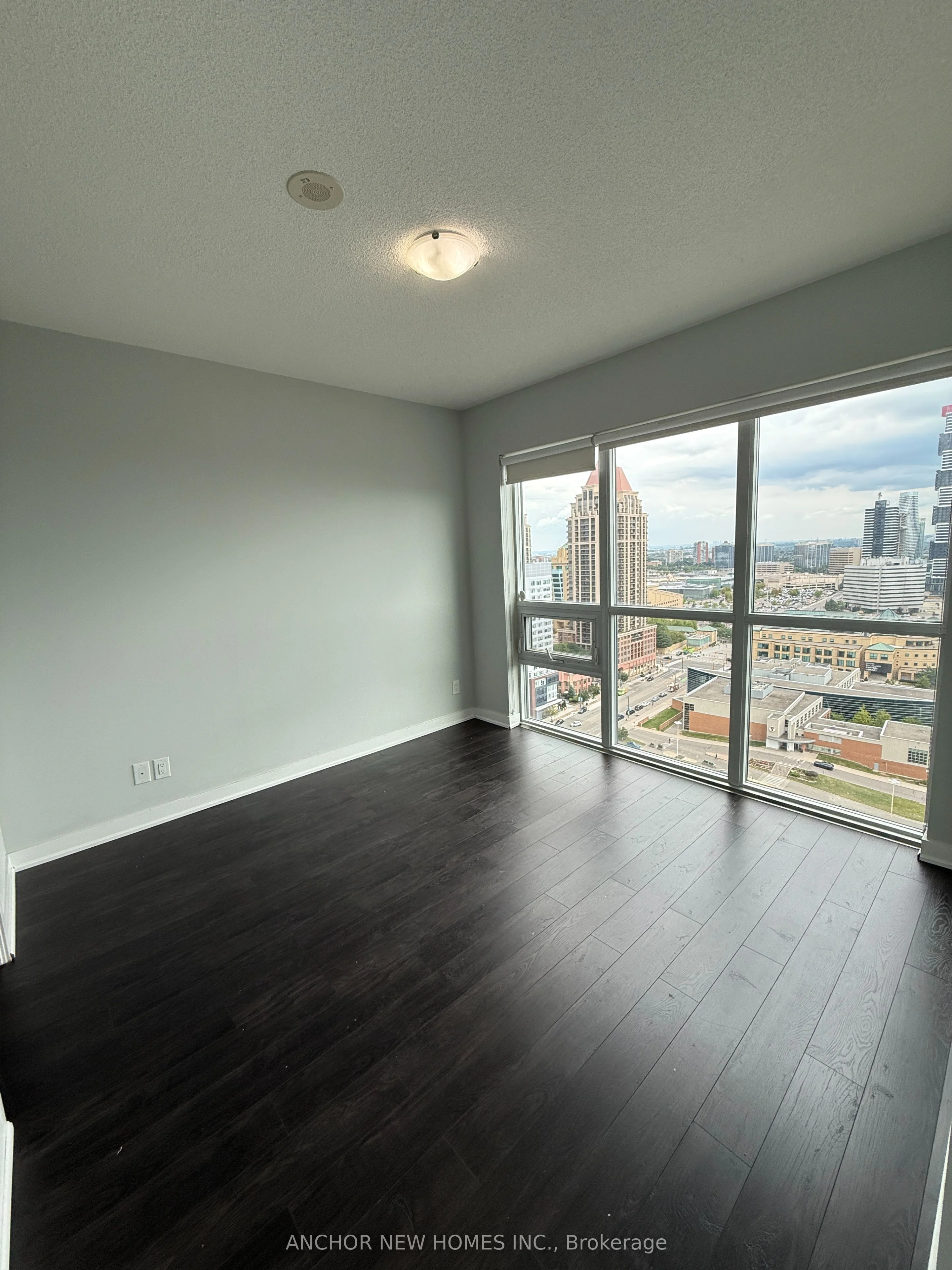 4011 Brickstone Mews 2107, Mississauga, ON L5B 0E3