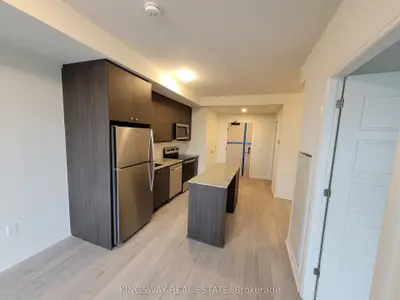 Condo Apartment in Oakville