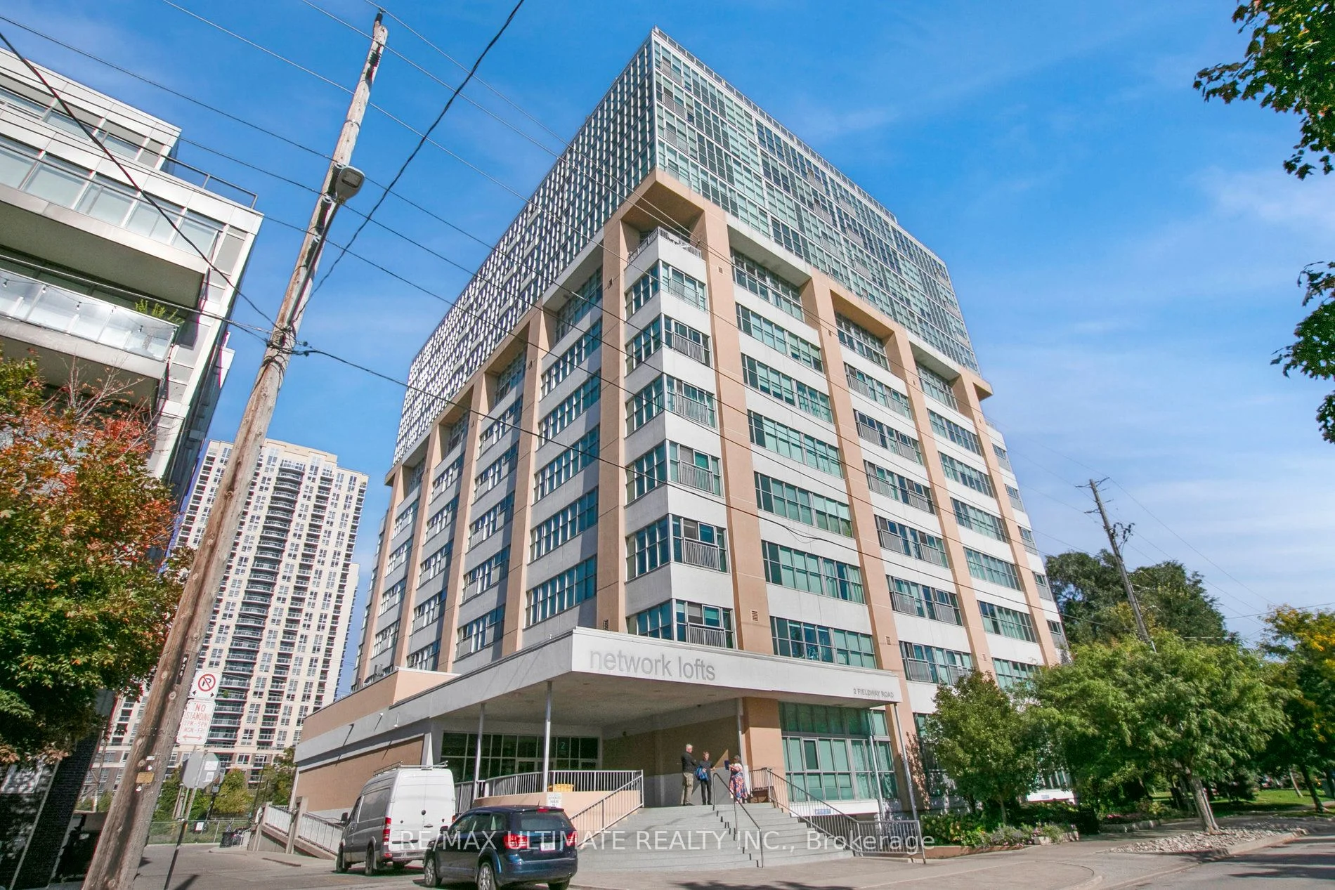 2 Fieldway Road 912, Toronto W08, ON M8Z 0B9