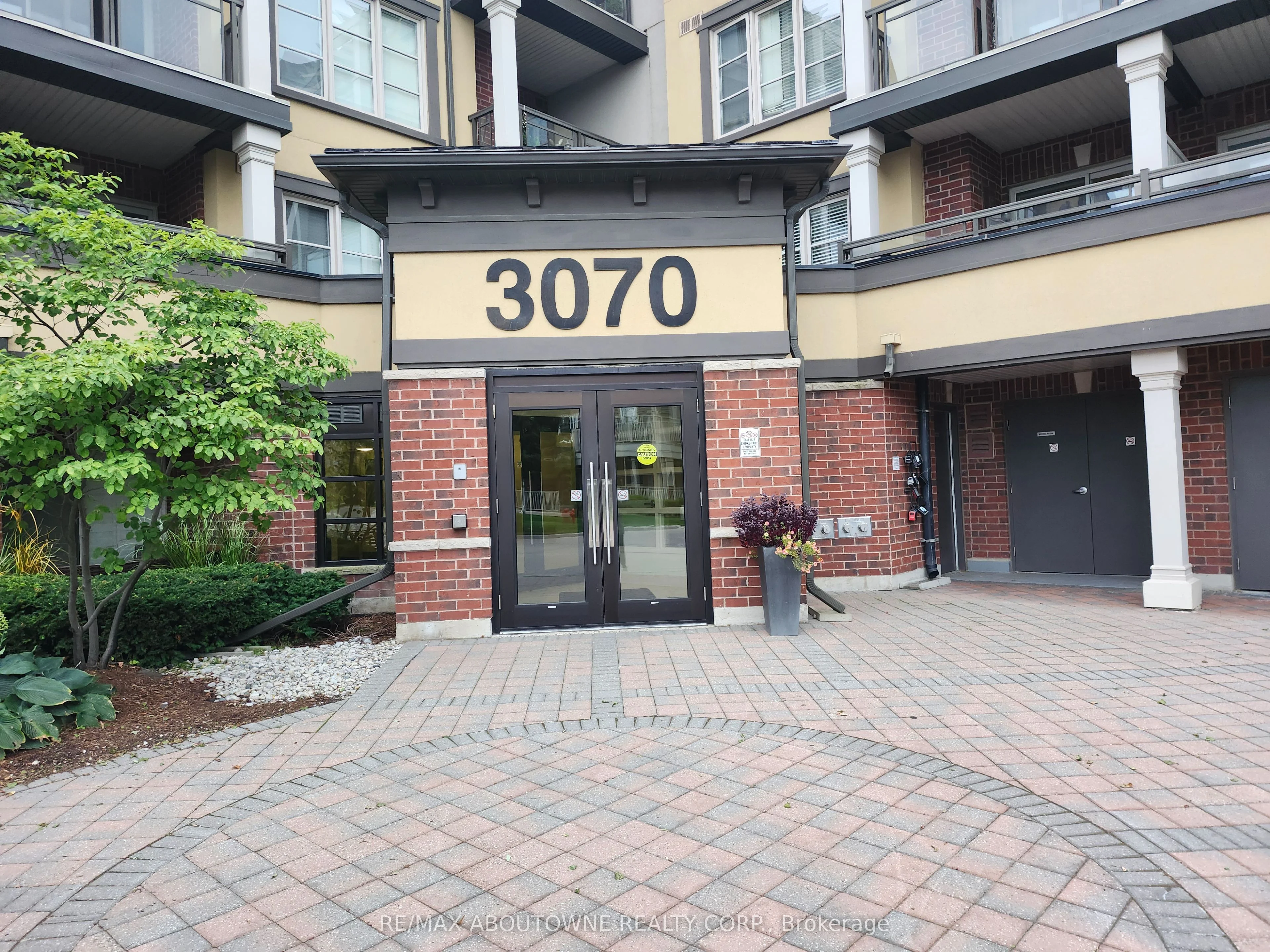 3070 Rotary Way 118, Burlington, ON L7M 0H1