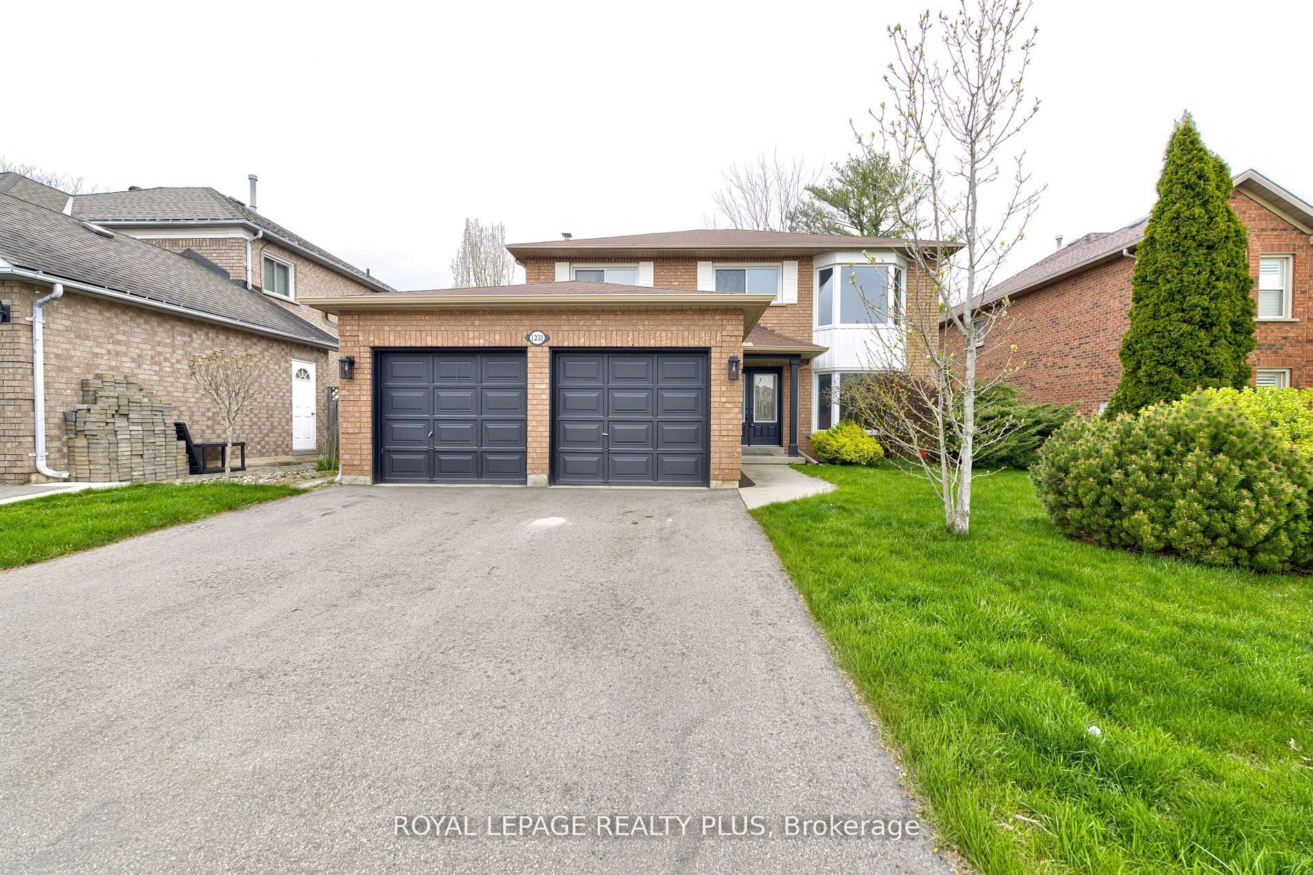Detached in Burlington