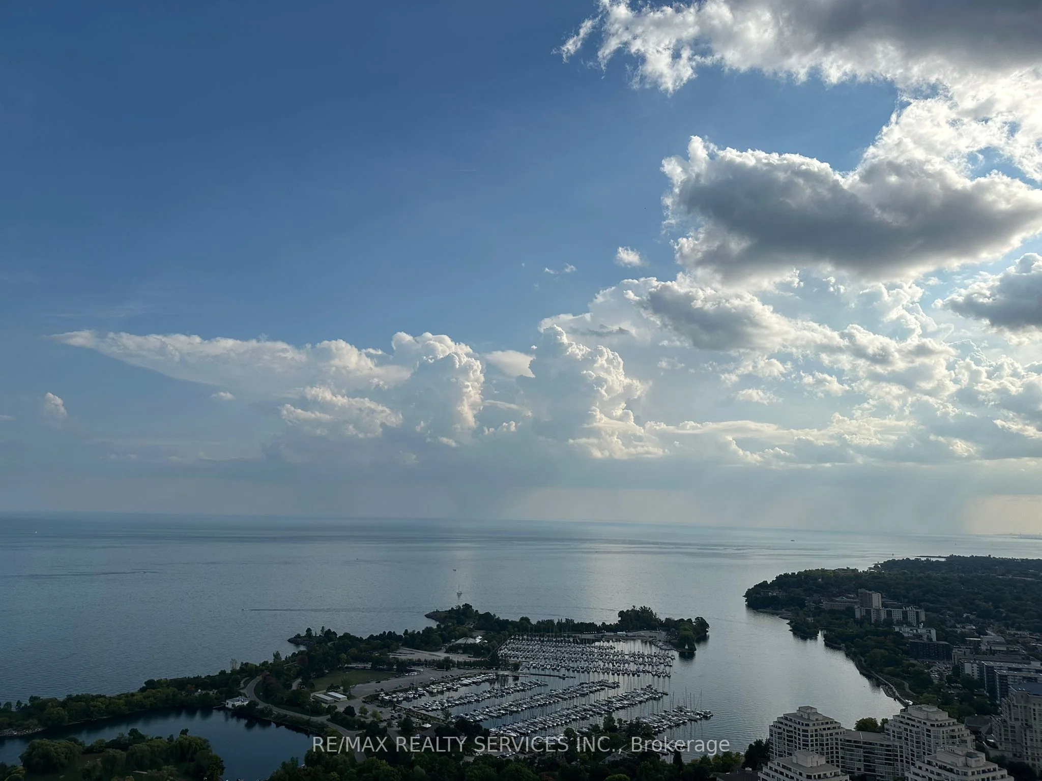 30 Shore Breeze Drive 5009, Toronto W06, ON M8V 0J1