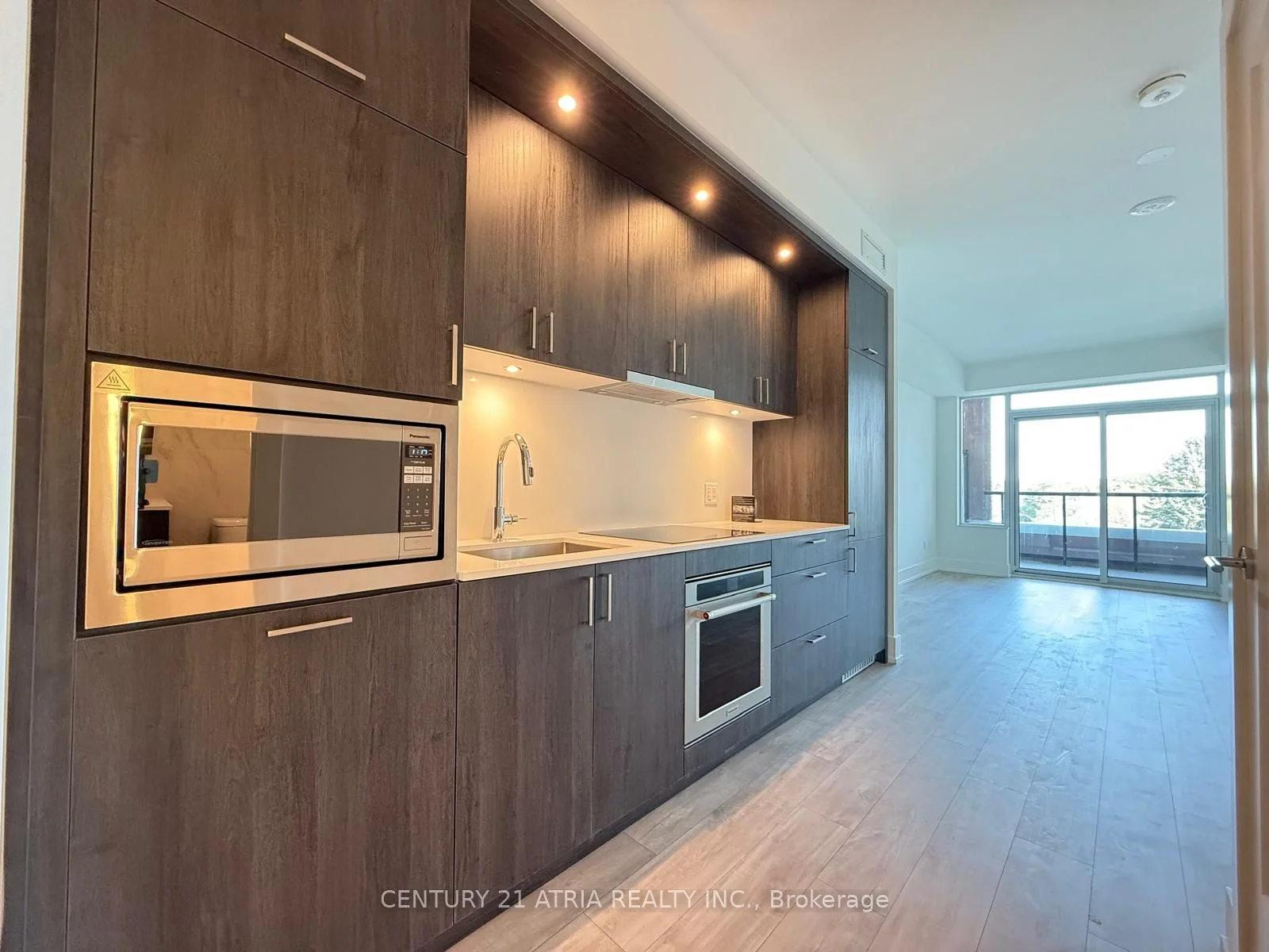 259 The Kingsway 329, Toronto W08, ON M9A 0G2