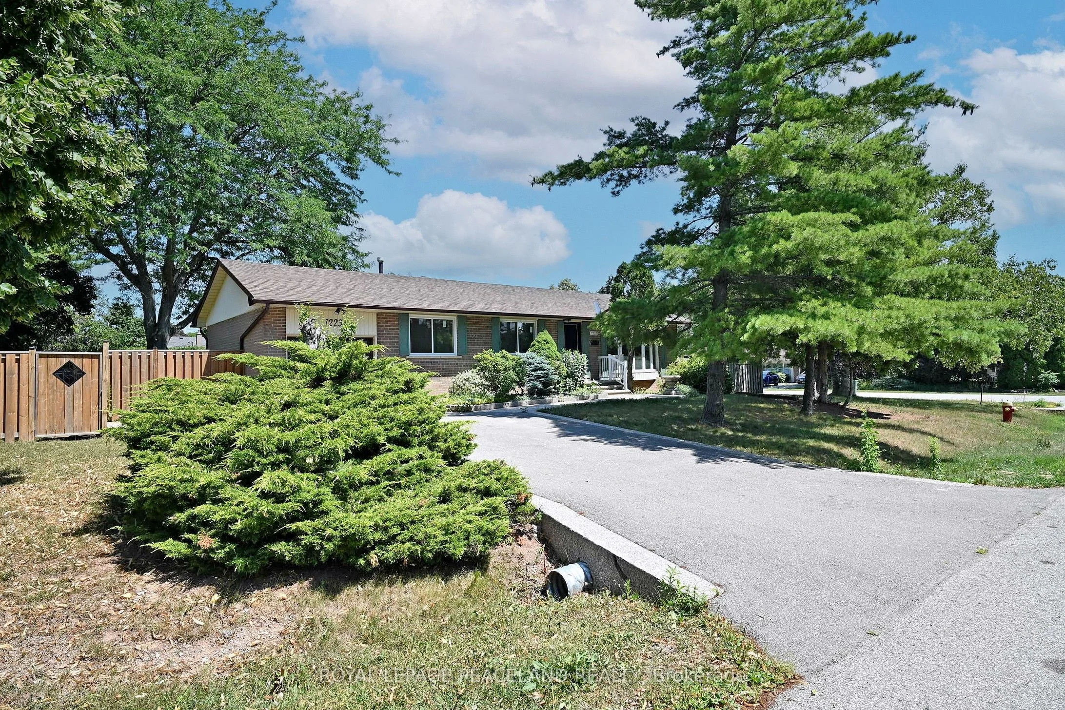 Detached in Oakville