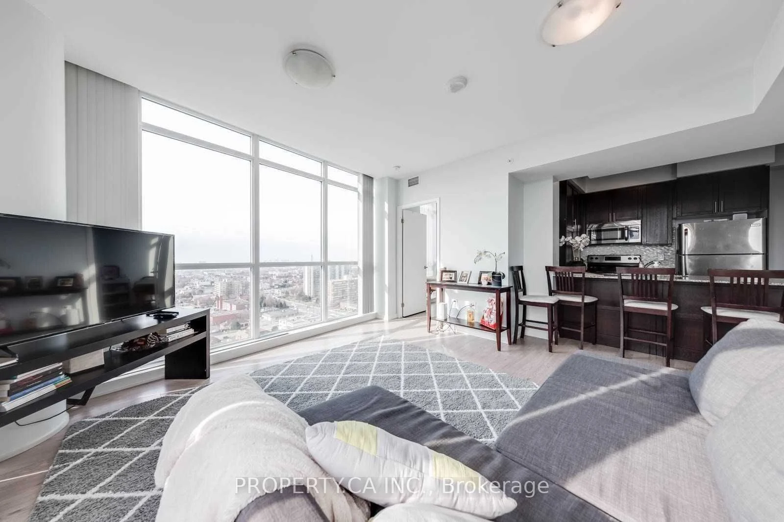 800 Lawrence Avenue 1914, Toronto W04, ON M6A 1C3