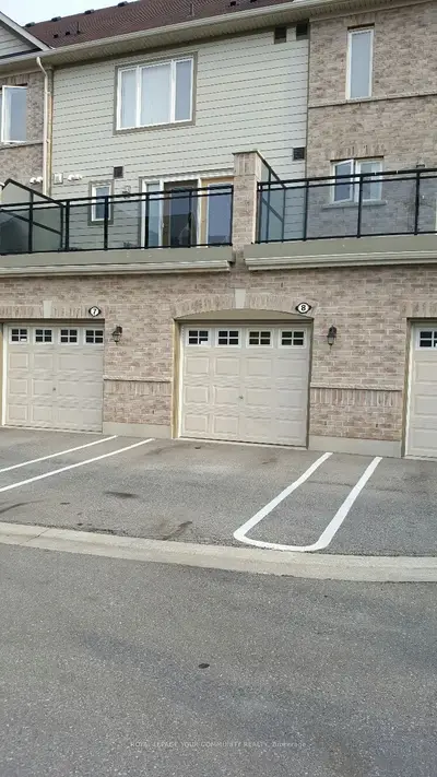 Condo Townhouse in Mississauga