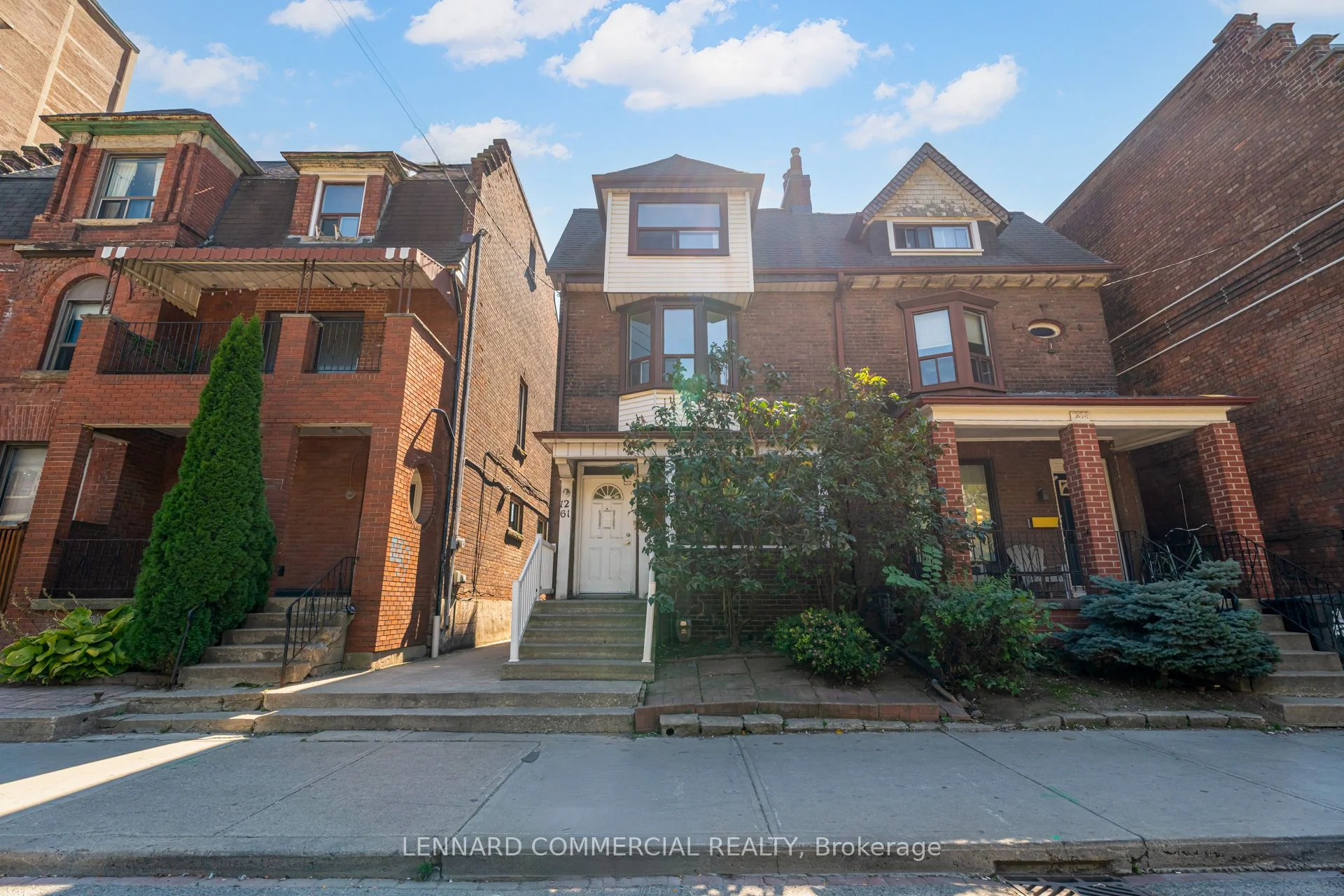 1261 King Street W 2, Toronto W01, ON M6K 1G6