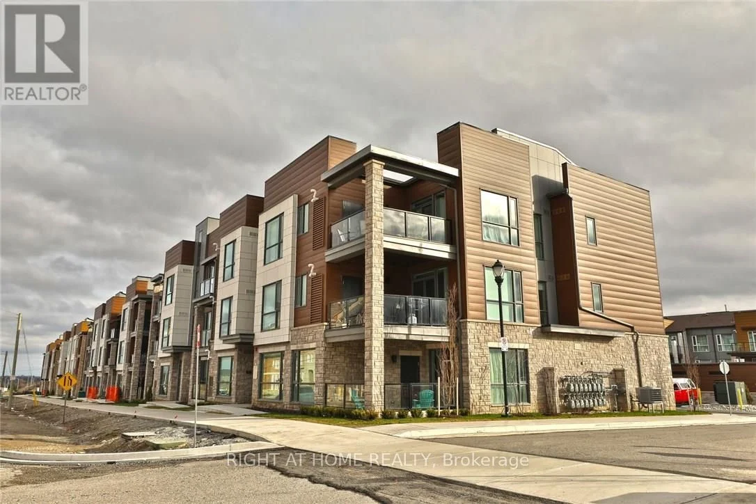 2388 Khalsa Gate 104, Oakville, ON L6M 1P5
