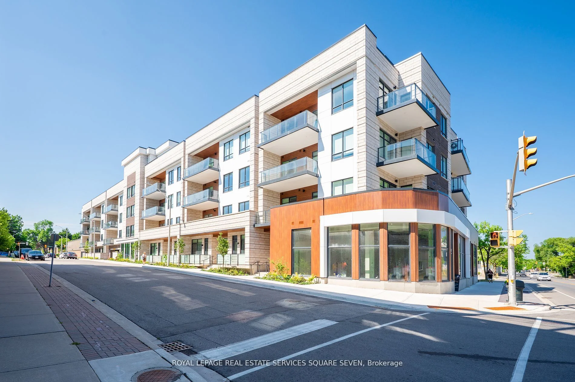 Condo Apartment in Oakville