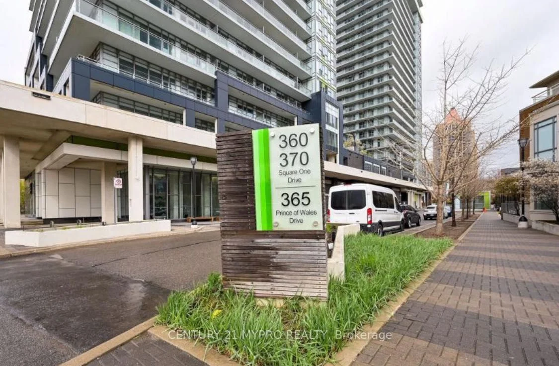 360 Square one Drive 506, Mississauga, ON L5B 0G7