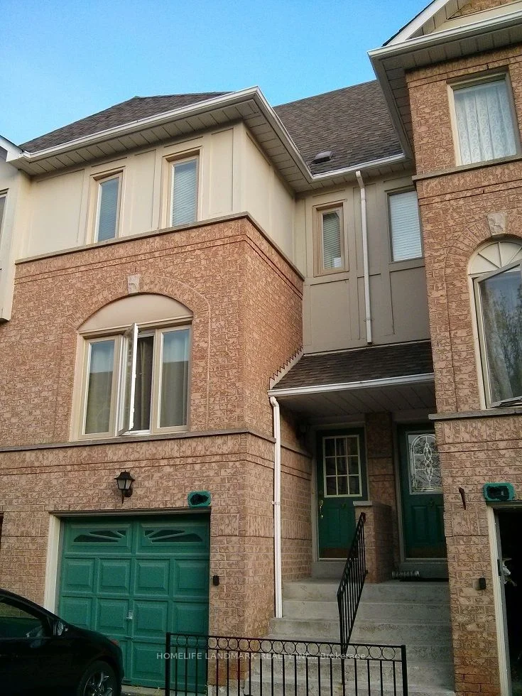 1050 Bristol Road 123, Mississauga, ON L5V 2E8