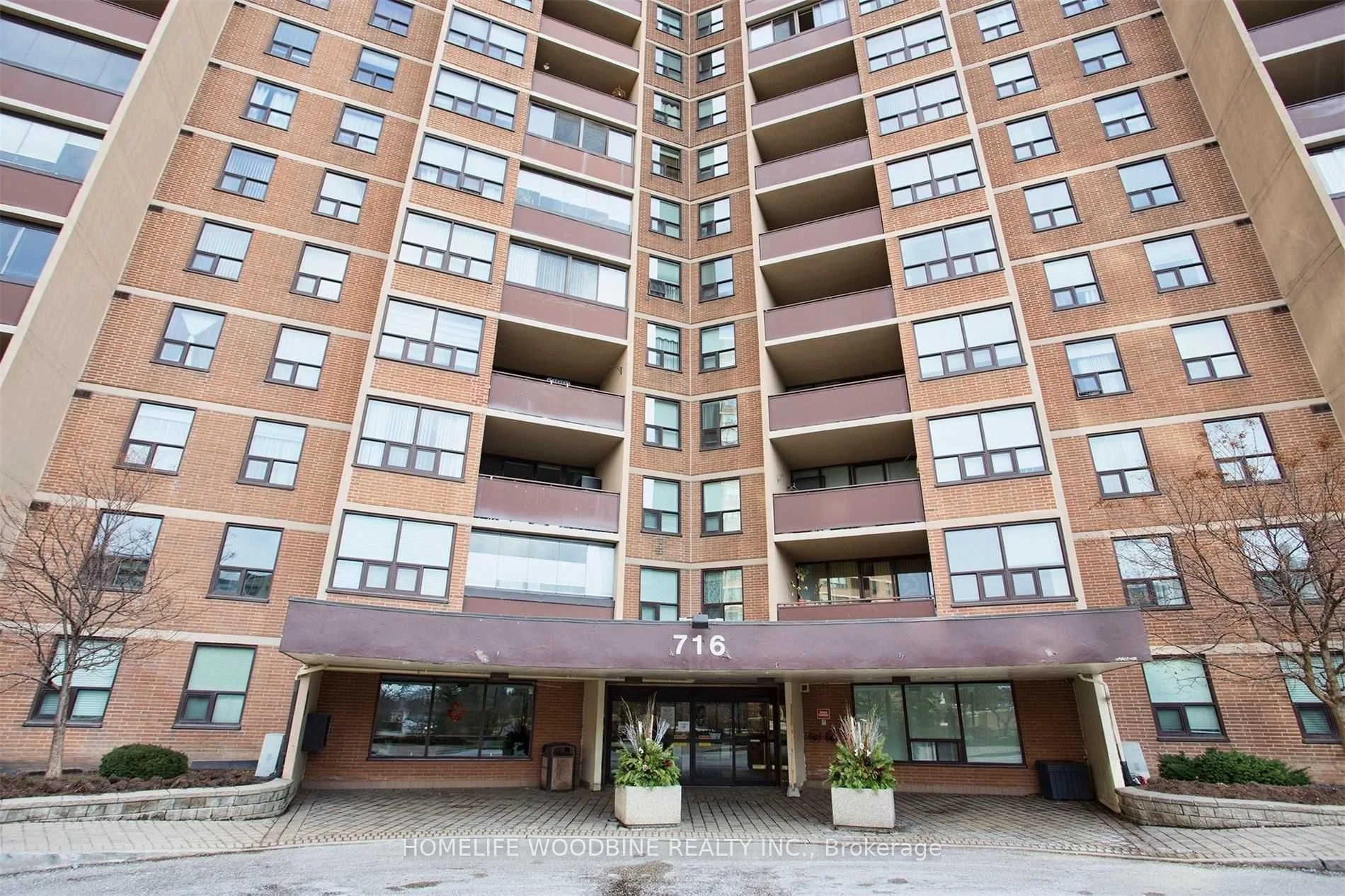716 The West Mall 906 (Room), Toronto W08, ON M9C 4X5