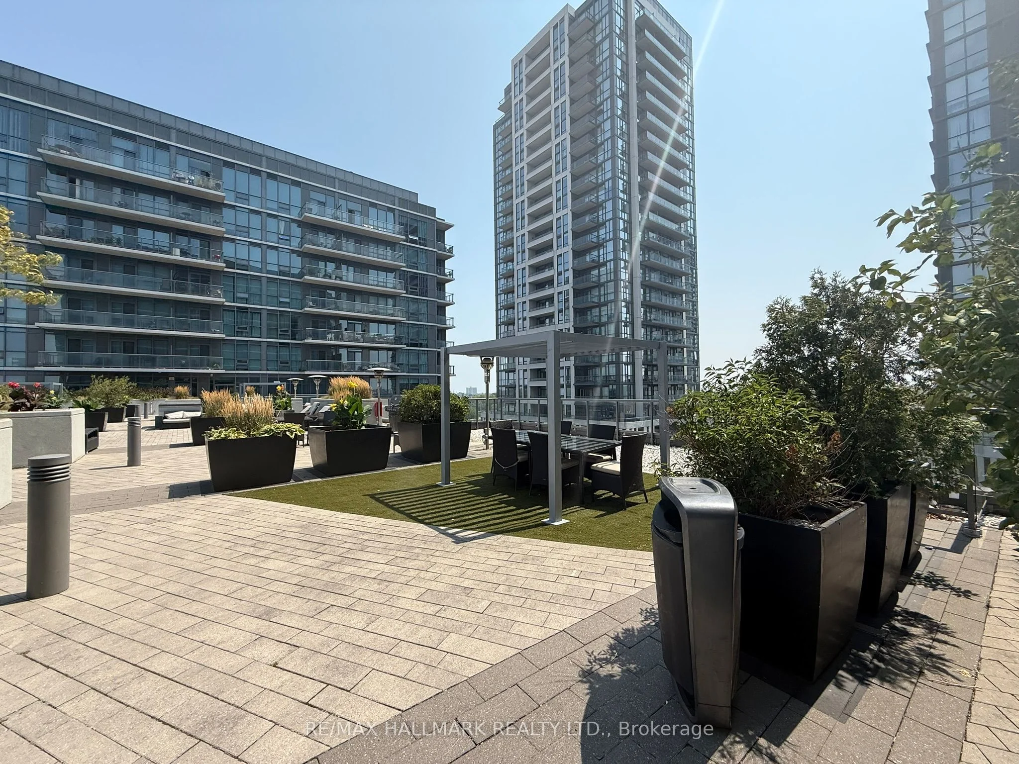 1185 The Queensway Street 1211, Toronto W08, On M8z 0c6