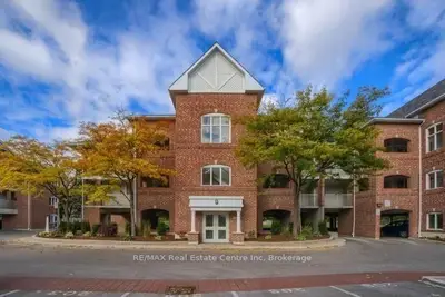 Condo Townhouse in Mississauga