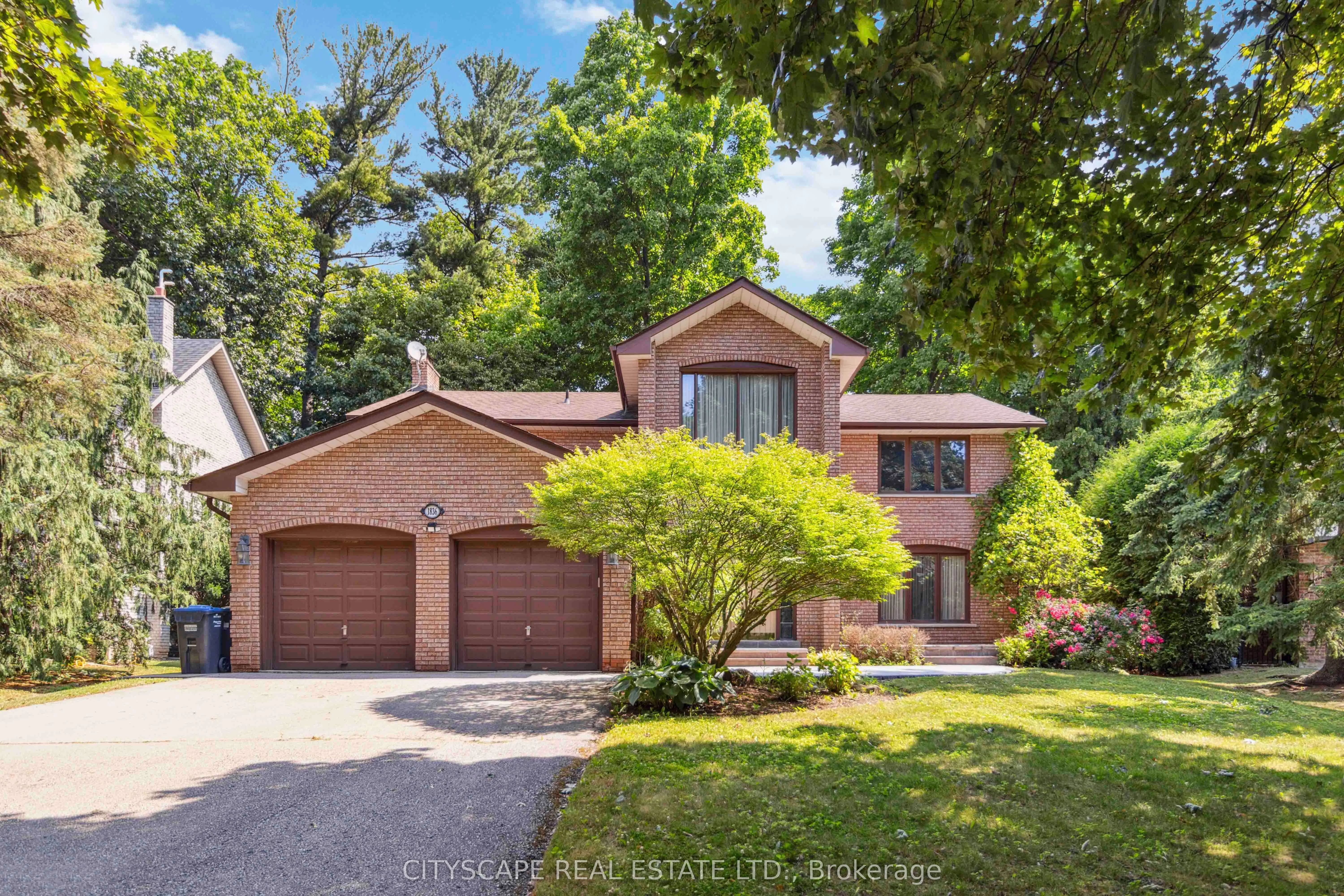 1836 Friar Tuck Court, Mississauga, On L5k 2l4