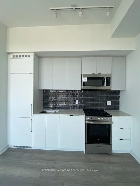 285 Dufferin Street 1221, Toronto W01, ON M6K 0J2