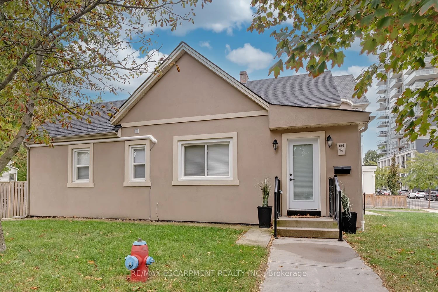 519 Elizabeth Street 2, Burlington, On L7r 2m4