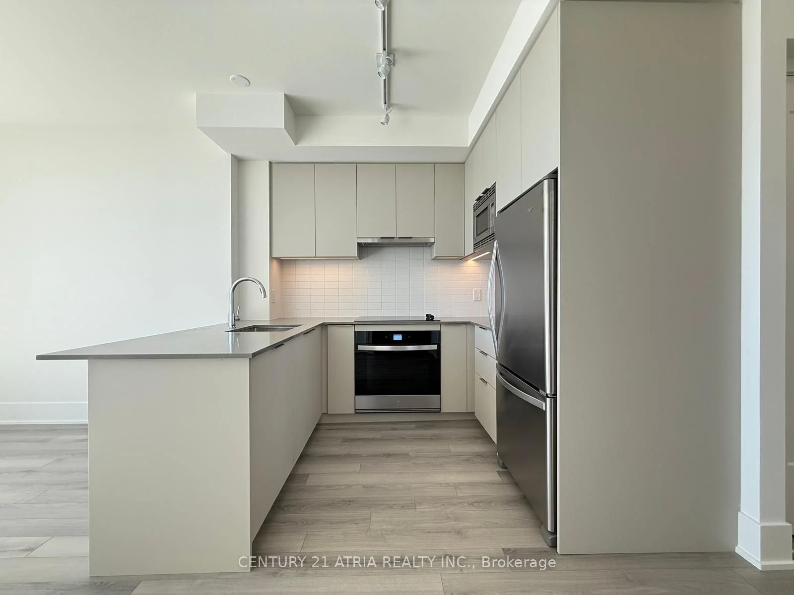 3079 Trafalgar Road 2001, Oakville, ON L6H 7E3