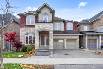 Detached in Burlington