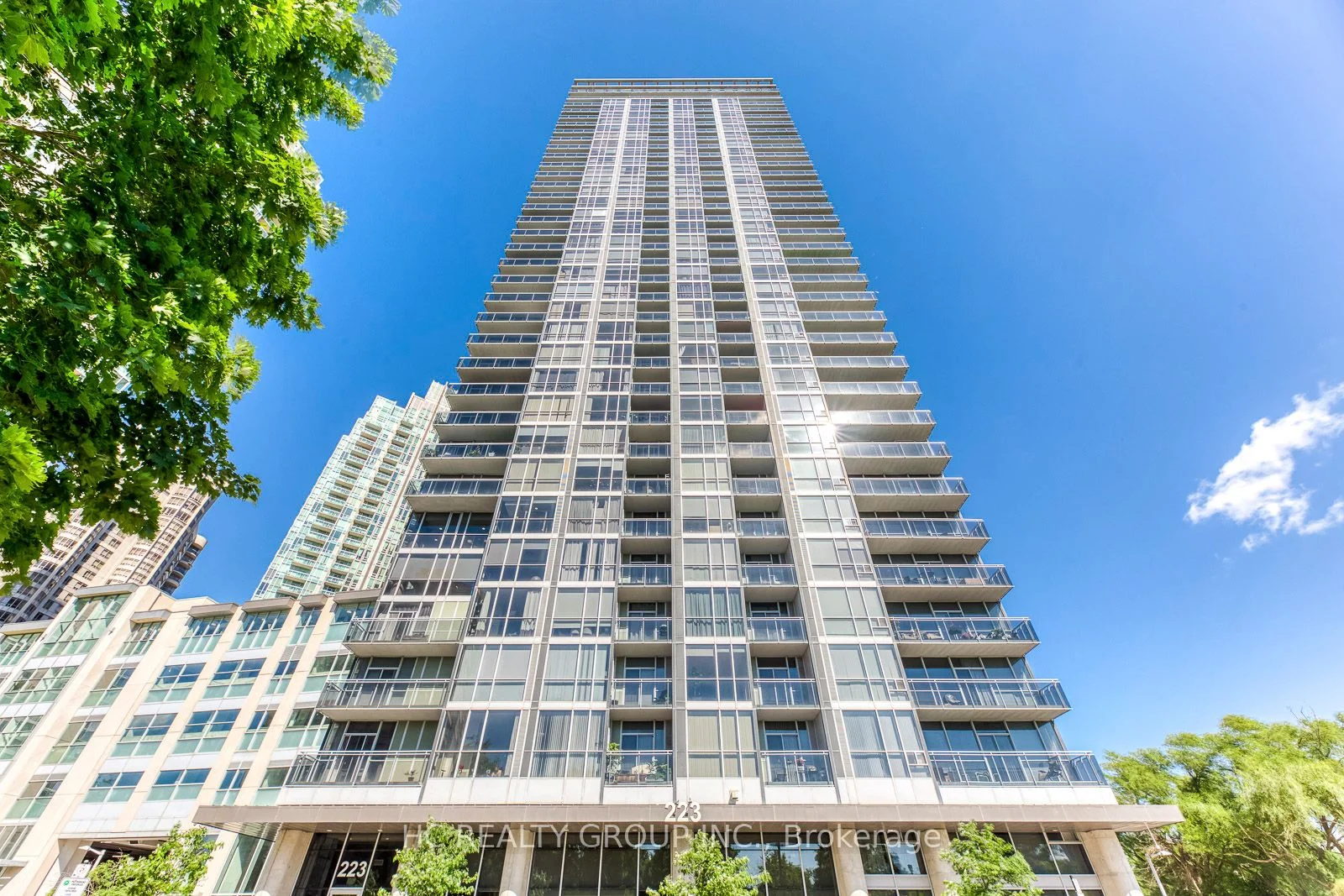 Condo Apartment in Mississauga
