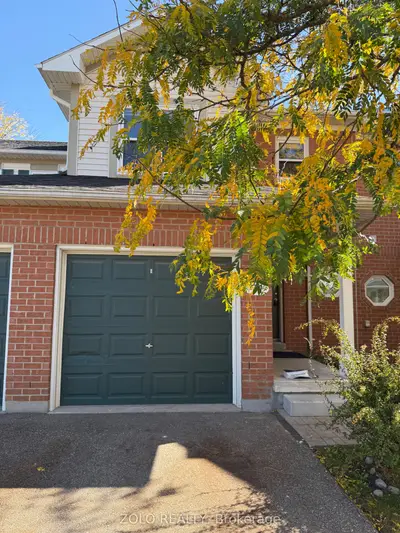 Condo Townhouse in Mississauga