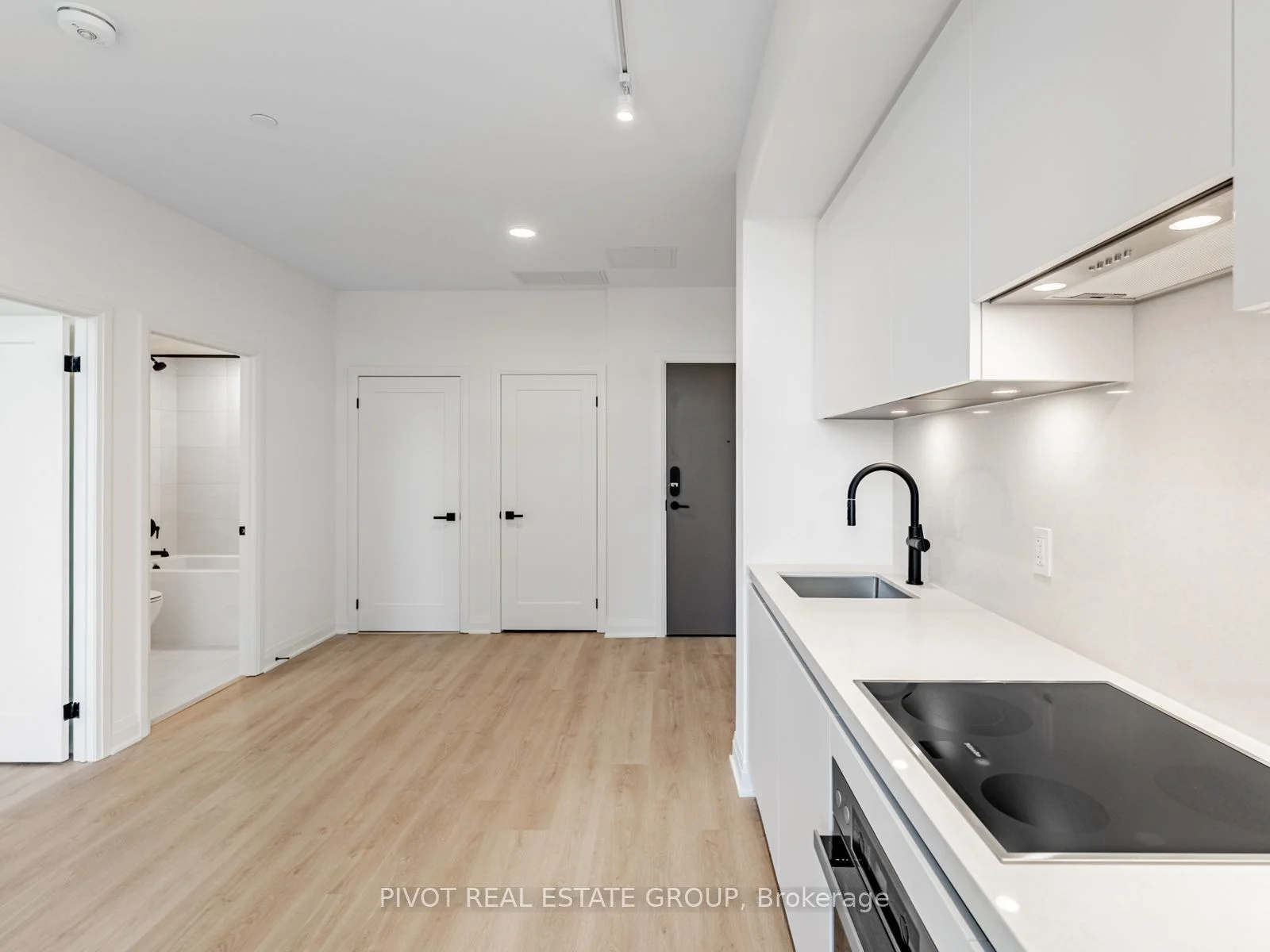 4023 The Exchange 604, Mississauga, ON L5B 0N4