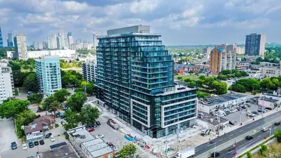 Common Element Condo in Mississauga