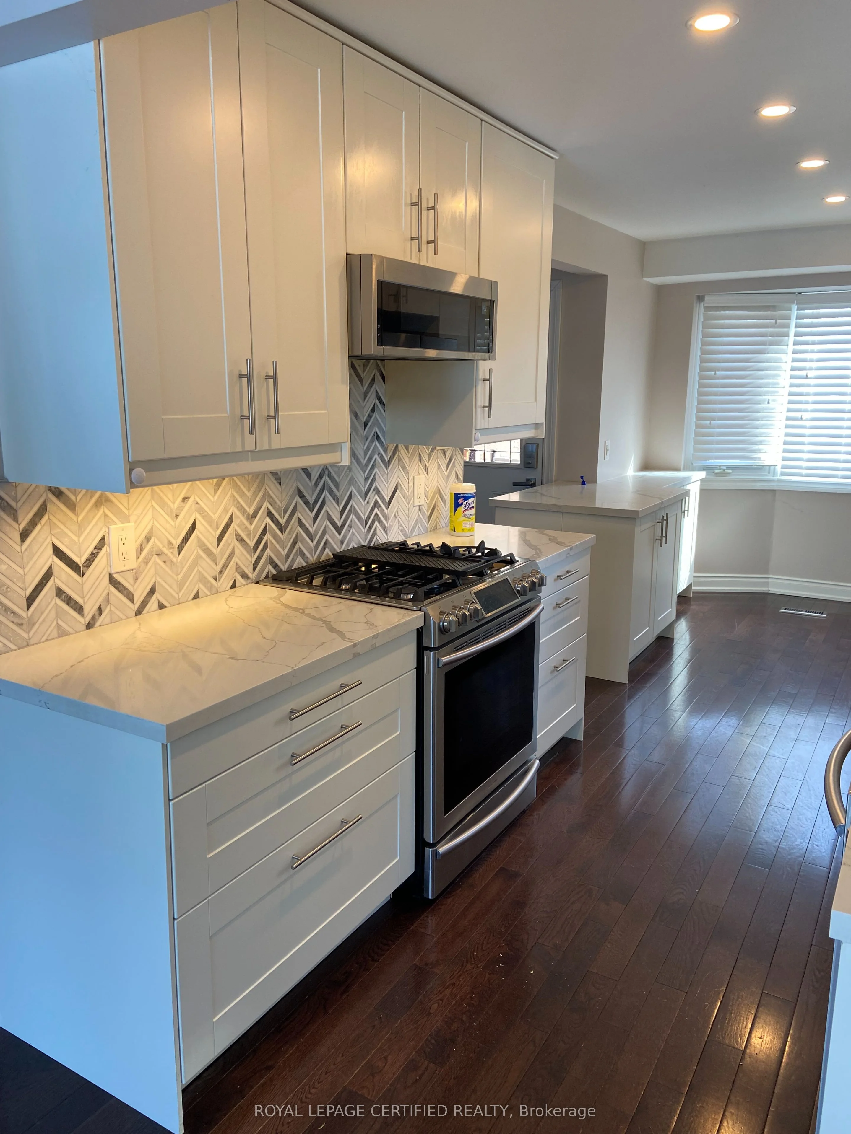 3221 Victoria Street Upper, Oakville, On L6l 5p8