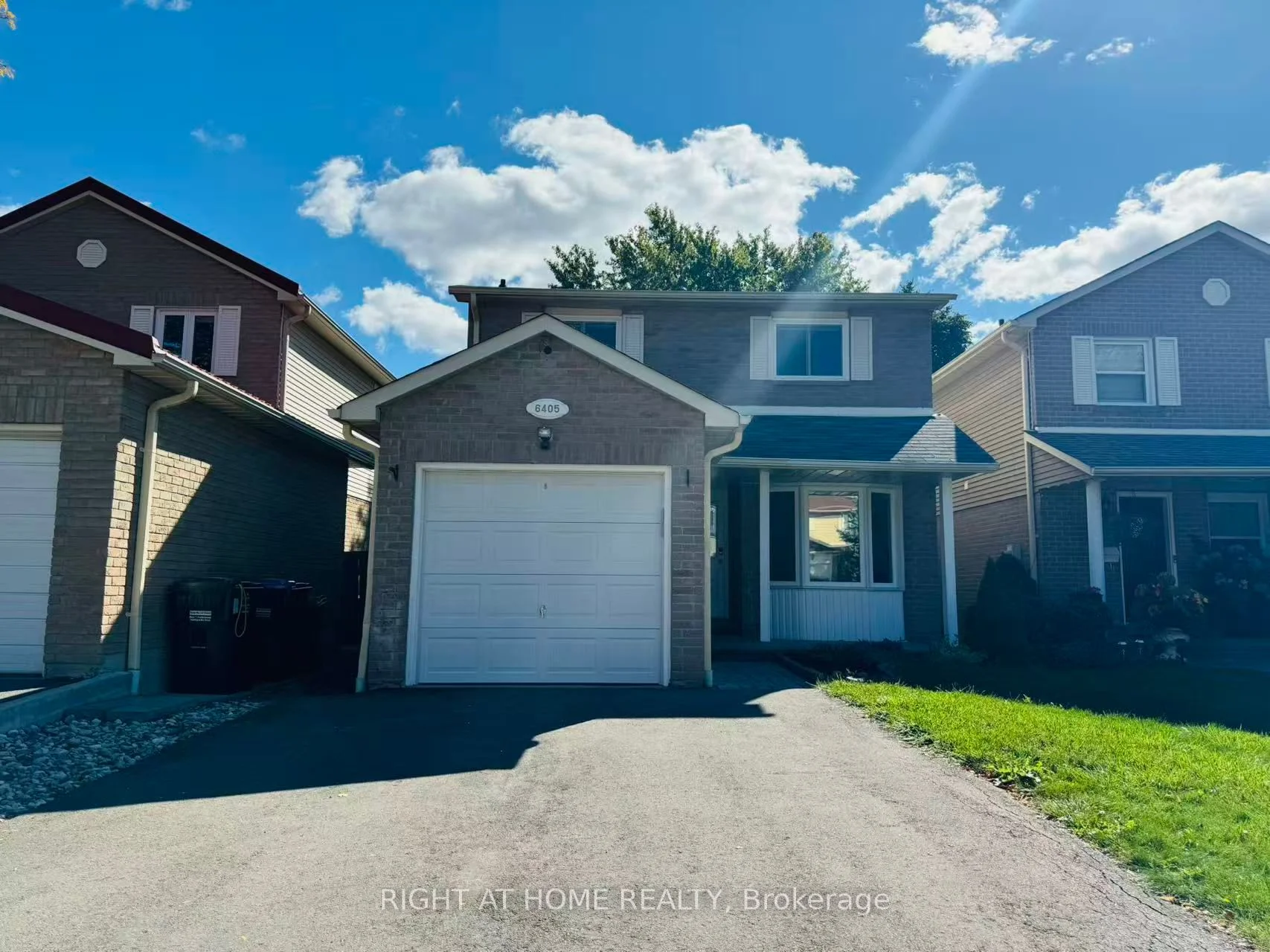 6405 Colebrook Crescent, Mississauga, ON L5N 3E3