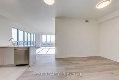Condo Apartment in Mississauga