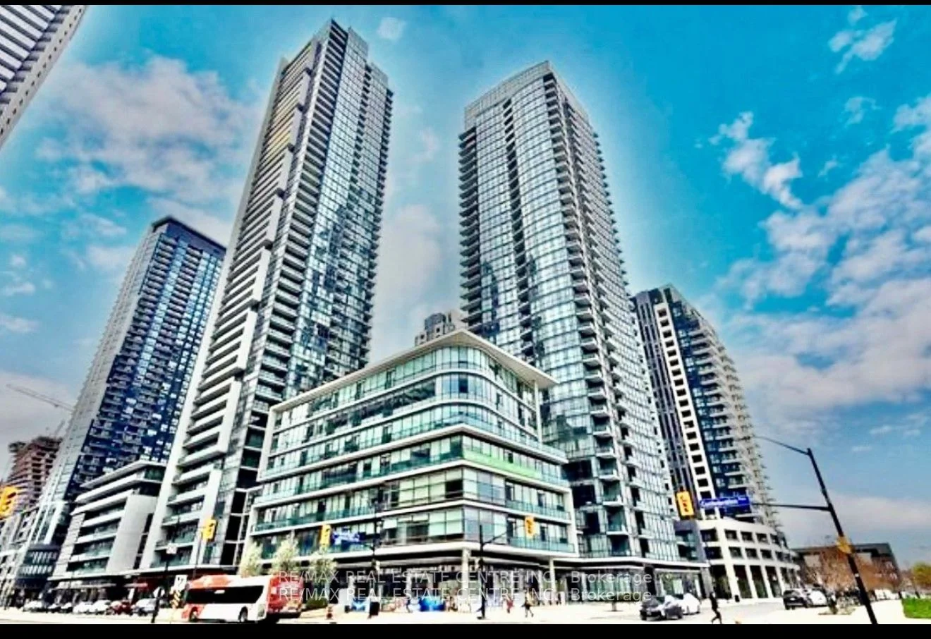 4055 Parkside Village Drive Ph 1, Mississauga, On L5b 0k8