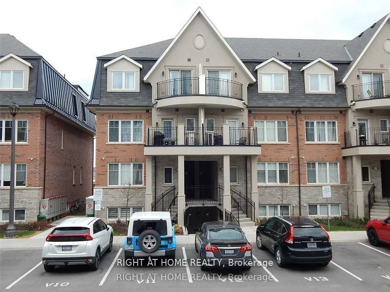 2420 Baronwood Drive 29-04, Oakville, ON L6M 0X6