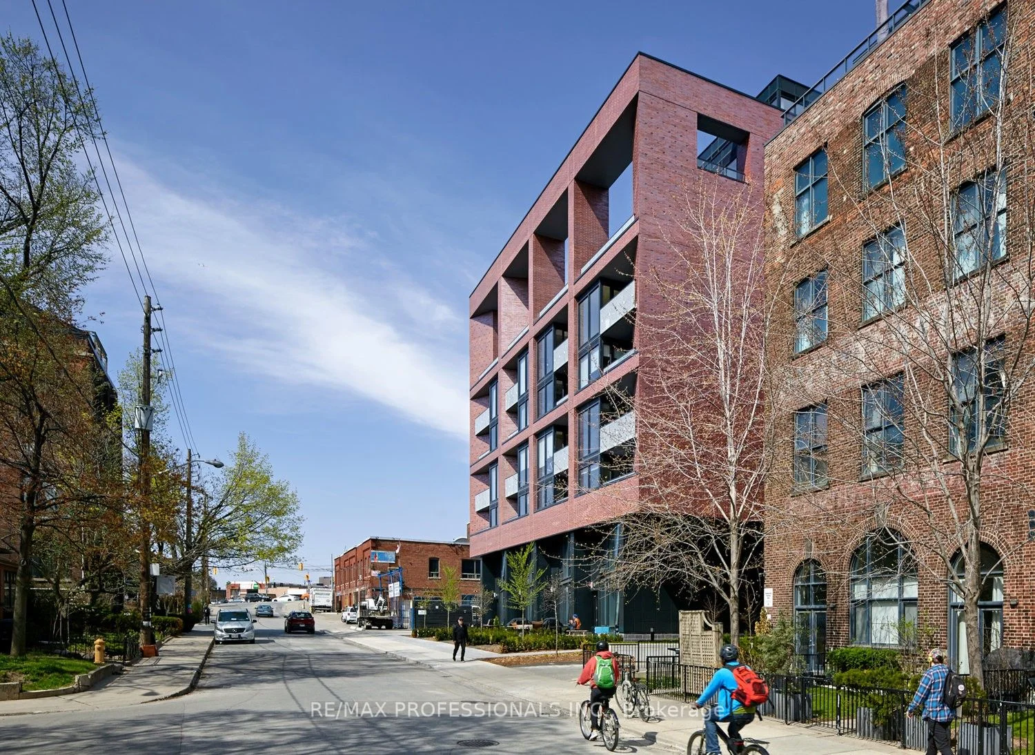 383 Sorauren Avenue 305, Toronto W01, ON M6R 0A4