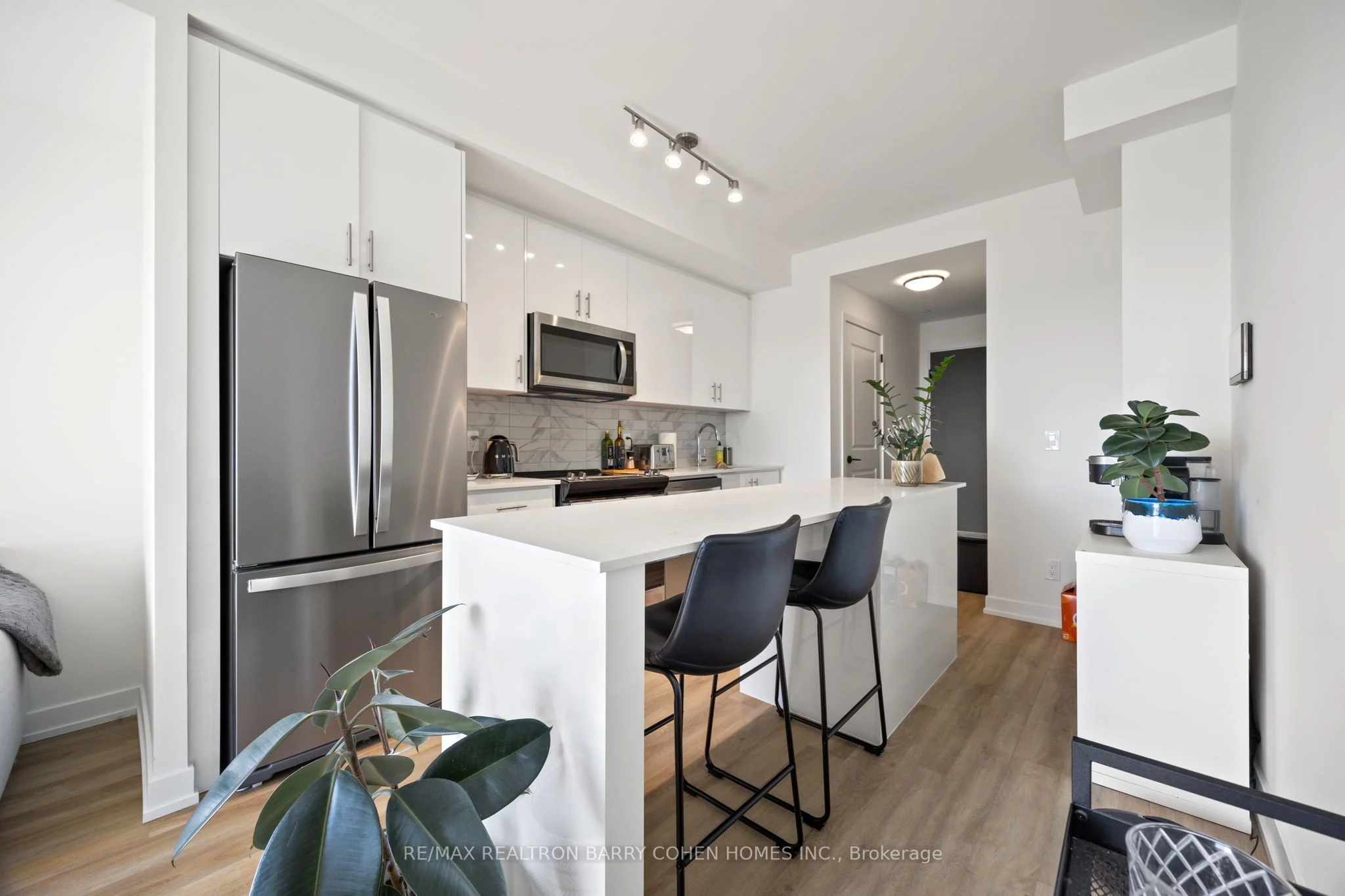 335 Wheat Boom Drive 1006, Oakville, ON L6H 7Y1