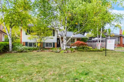 Detached in Burlington