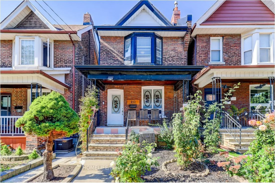 212 Symington Avenue, Toronto W02, On M6p 3w6