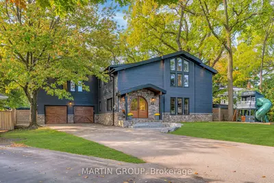 Detached in Oakville