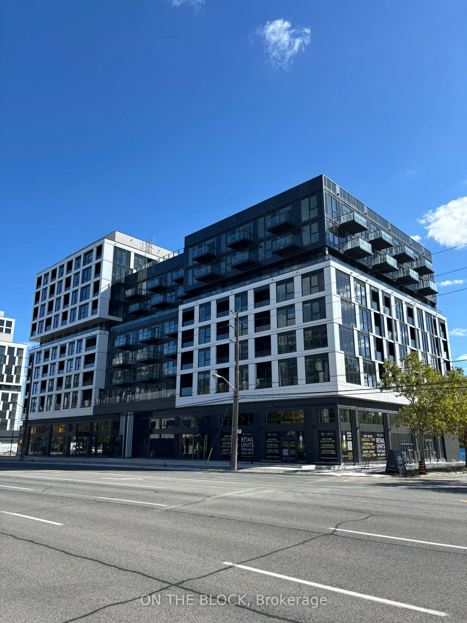 1037 The Queensway 207, Toronto W08, ON M8Z 6C7