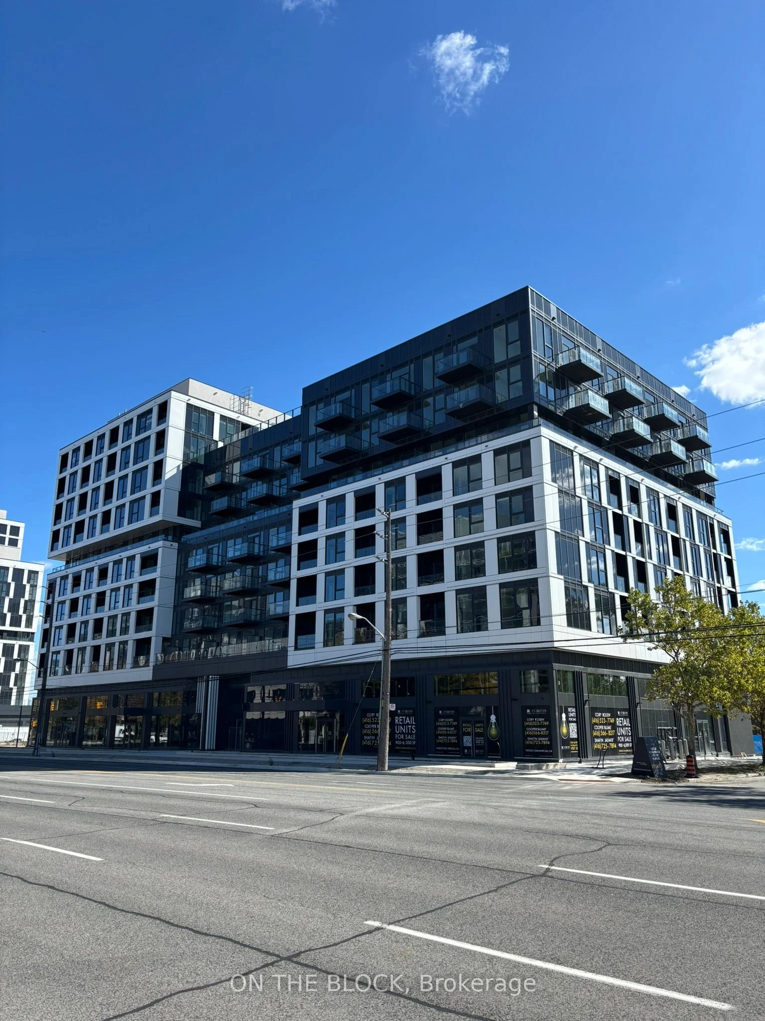 1037 The Queensway 208, Toronto W08, ON M8Z 6C7