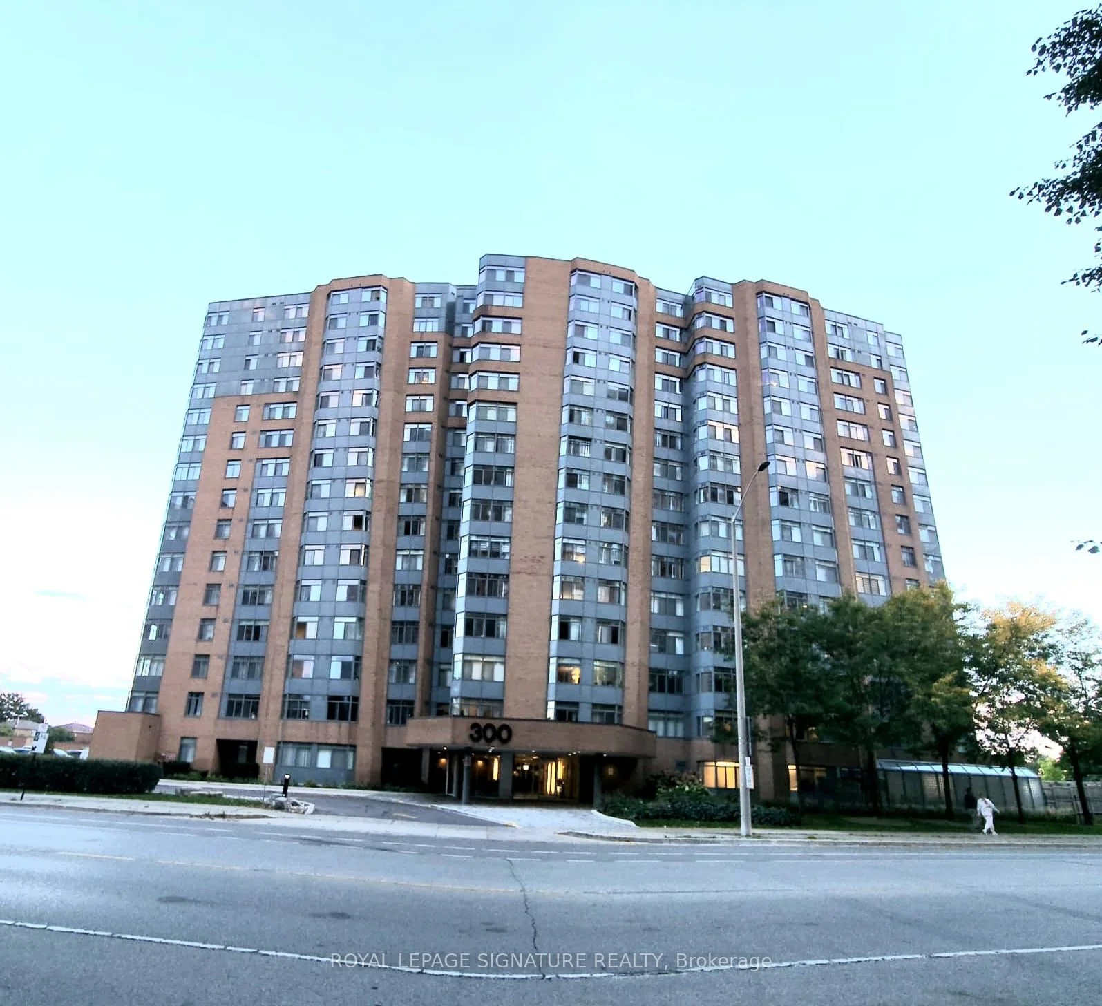 300 Webb Drive 1010, Mississauga, ON L5B 3W3