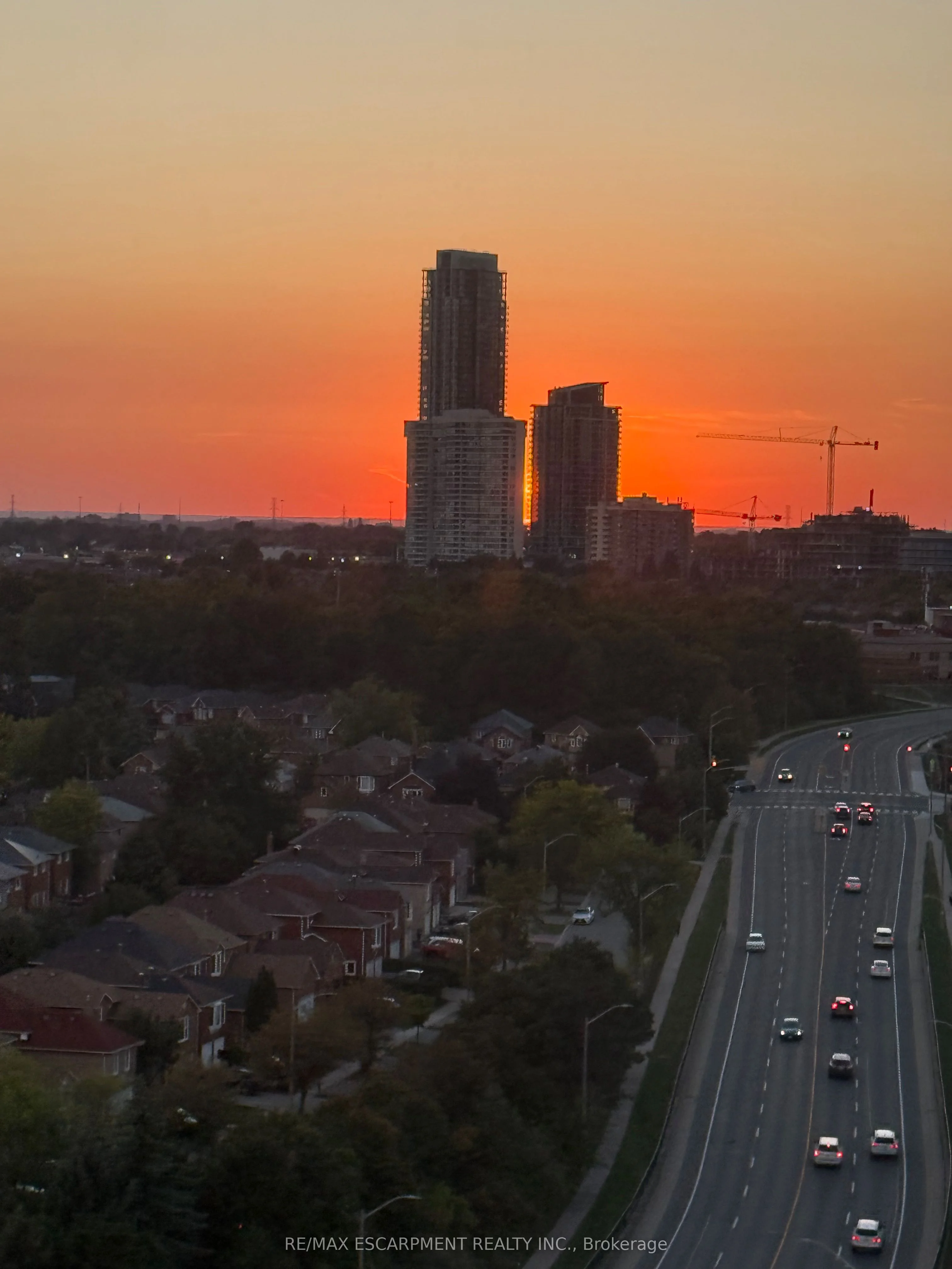 Condo Apartment in Mississauga