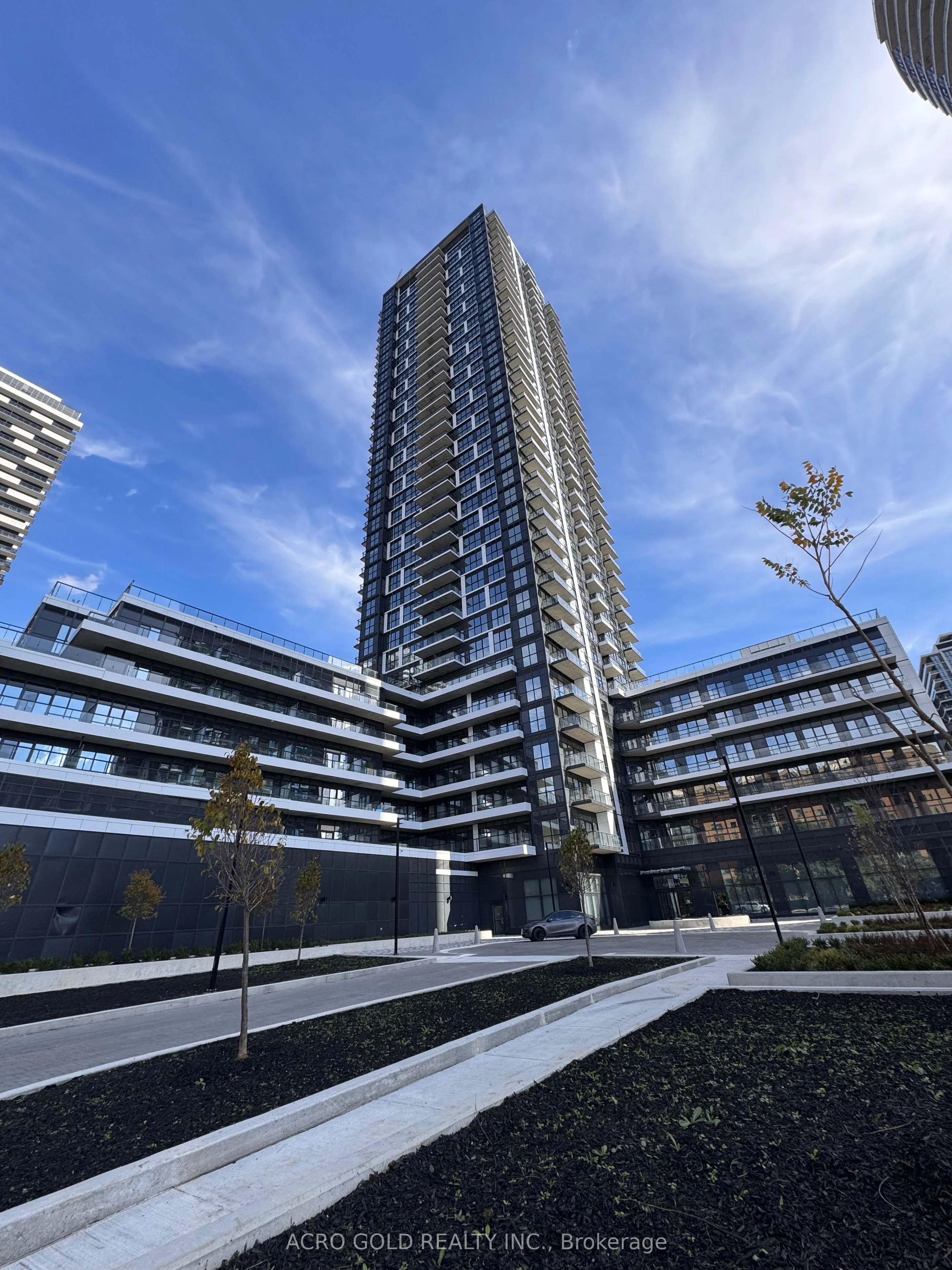 15 Watergarden Drive 2610, Mississauga, ON L5R 0H4