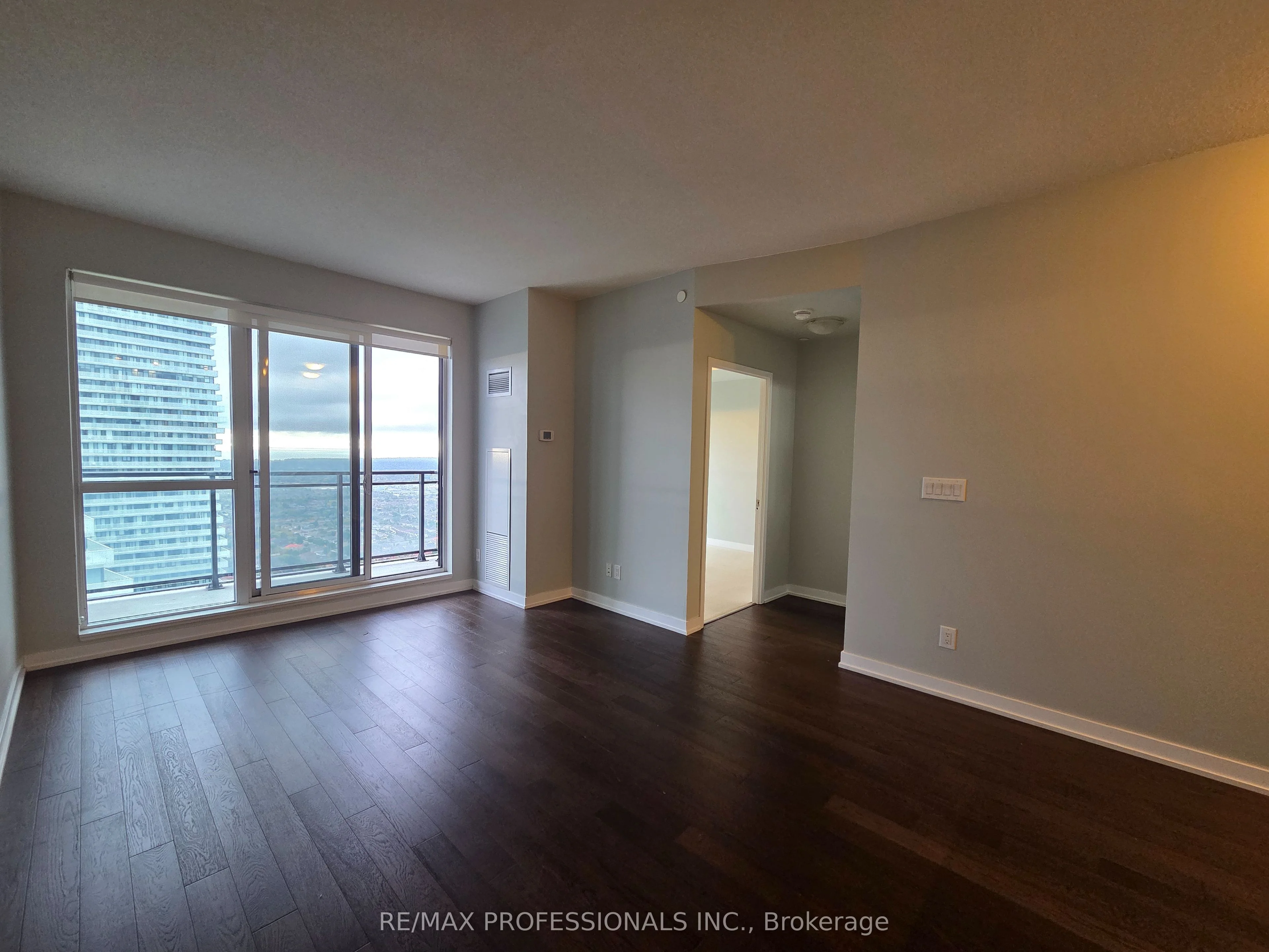 4011 Brickstone Mews 4509, Mississauga, ON L5B 0J7