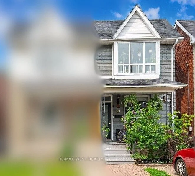 22 Royal Street, Toronto W03, ON M6N 3Z4