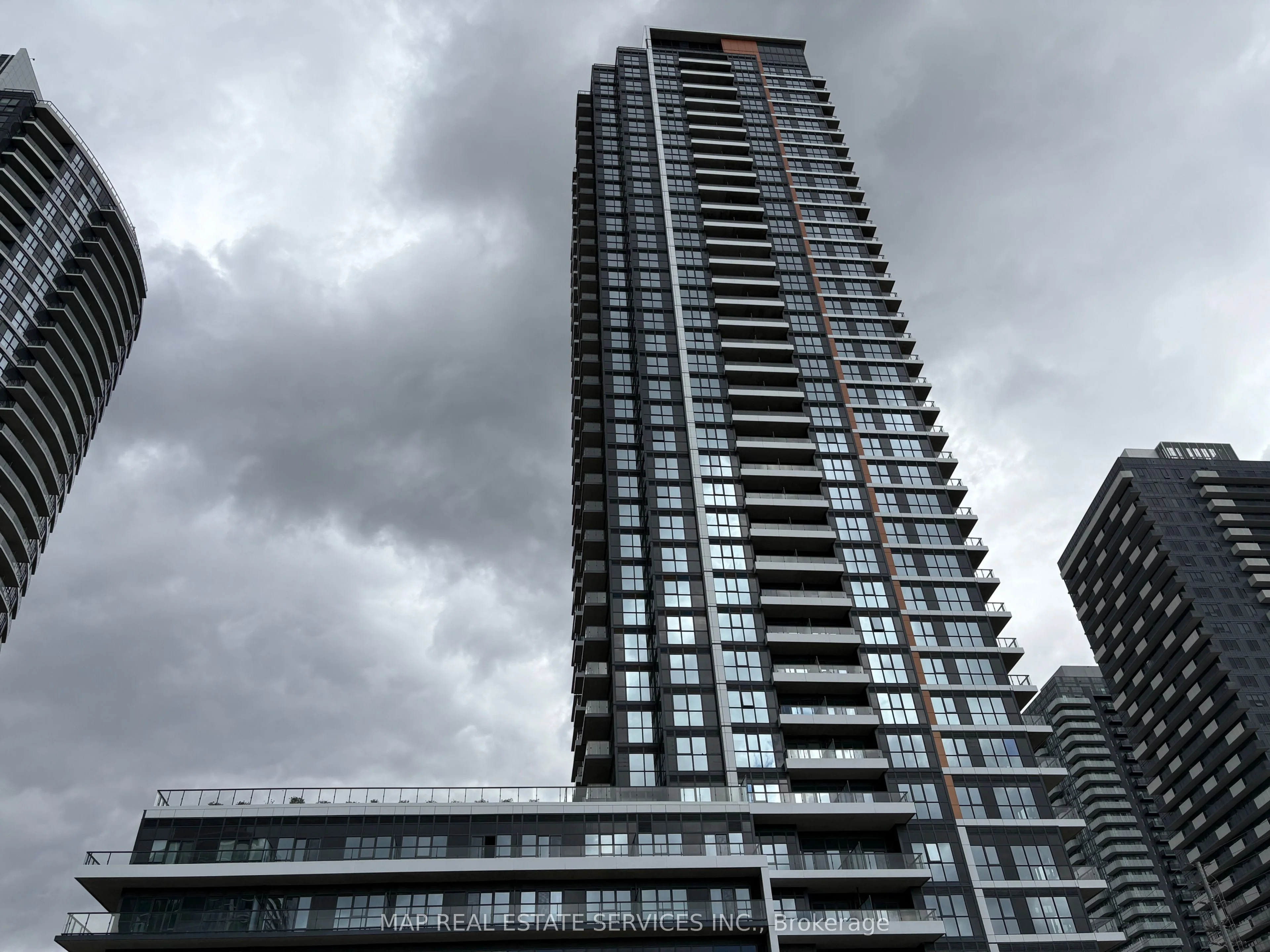 15 Watergarden Drive 2110, Mississauga, ON L5R 1B2