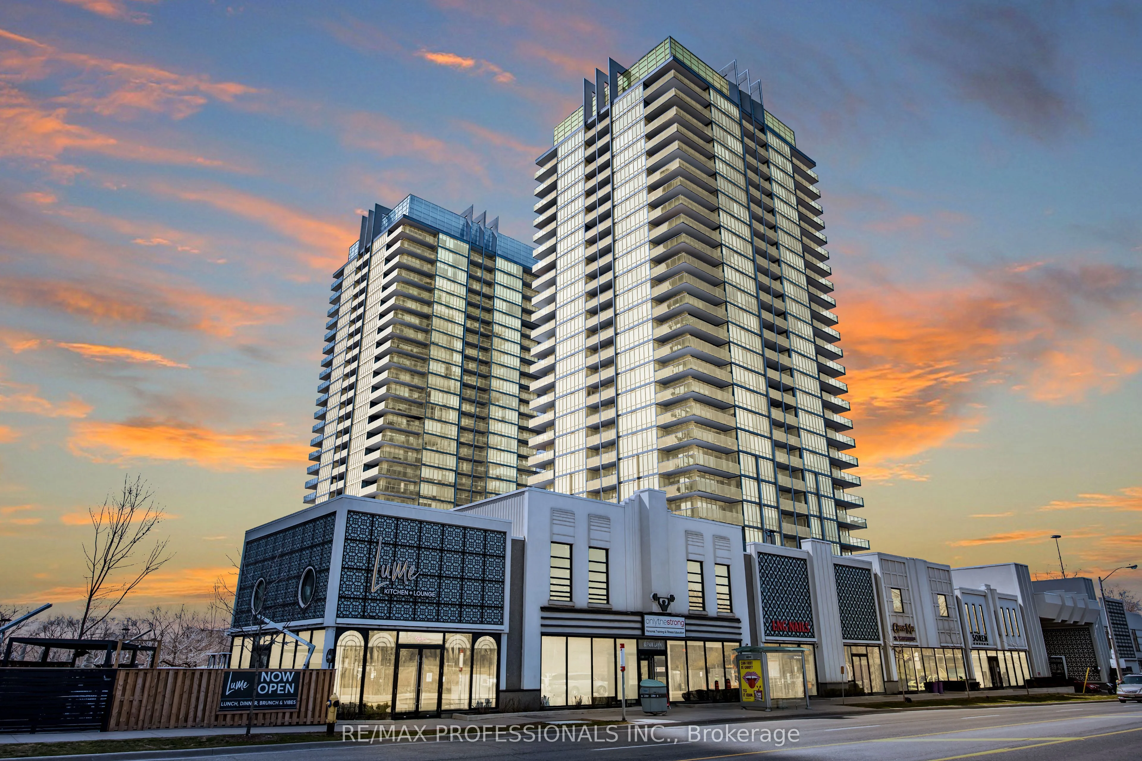 88 Park Lawn Road 2016, Toronto W06, ON M8Y 0B5