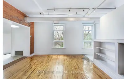 121 Prescott Avenue 18, Toronto W03, On M6n 3g8