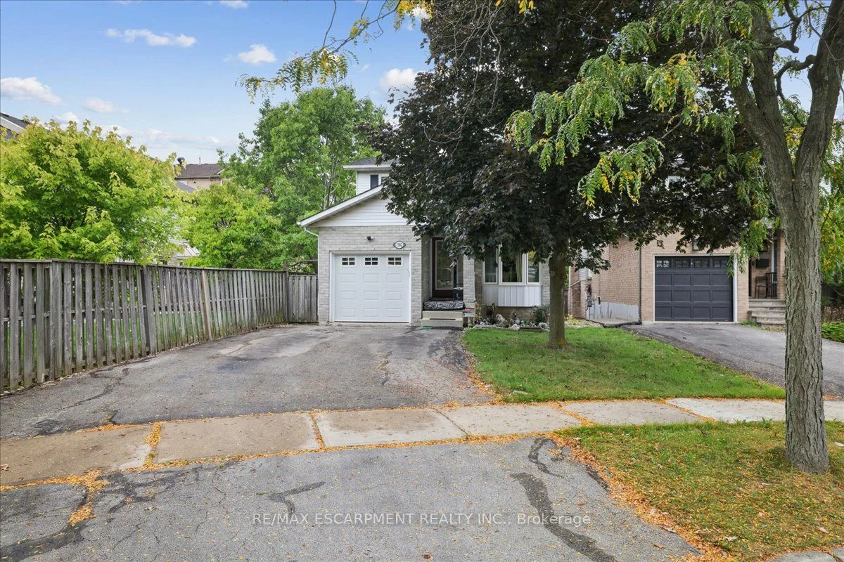 1582 Riley Avenue, Burlington, ON L7M 3T6