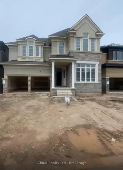 Detached in Oakville